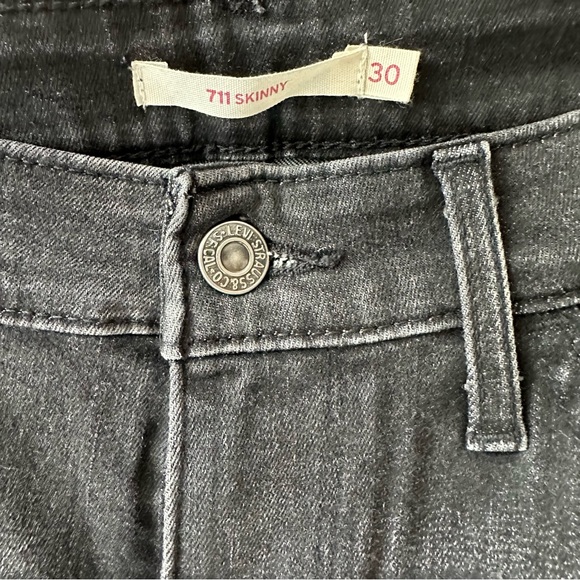 Levi’s 711 Skinny Jean Embroidered Black Denim - Picture 3 of 5